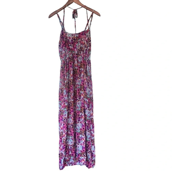 Forever 21 Dresses & Skirts - Floral pink maxi dress with front side slit